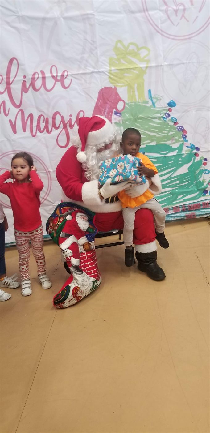 Papa Noel giving gifts